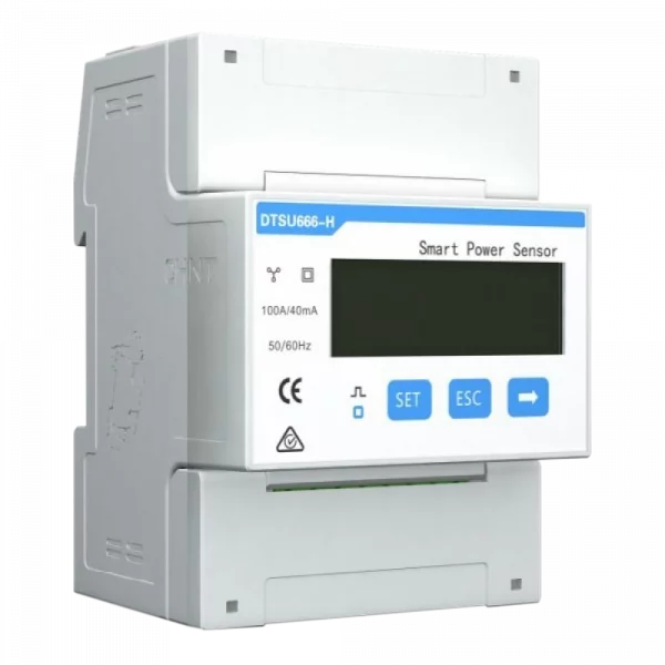Vă prezentăm Smart Meter, DTSU666-H 250A 50mA Trifazat, un dispozitiv inteligent cu senzor de putere compatibil cu invertoarele Deye. Dispune de un afișaj digital, butoane pentru setare și evadare, precum și indicatoare pentru certificare și specificații.